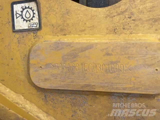 Bell B30E Зчленовані самоскиди