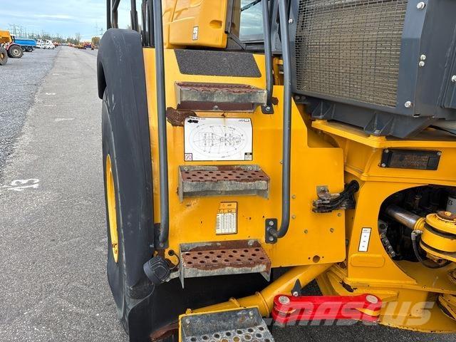 Bell B45E Зчленовані самоскиди