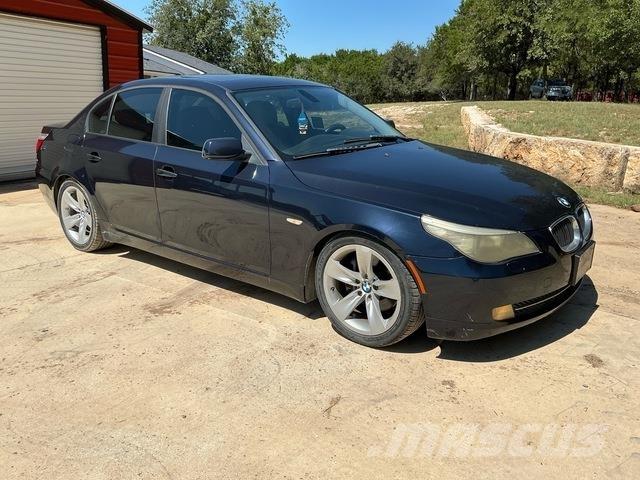 BMW 528i Автомобілі