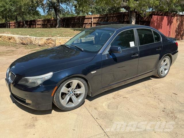 BMW 528i Автомобілі