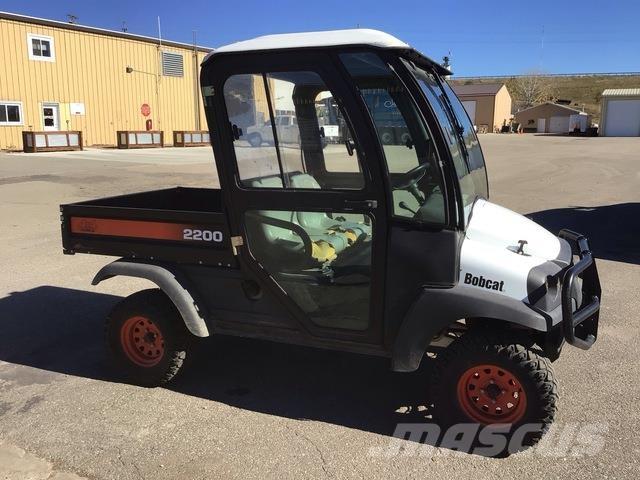 Bobcat 2200 Підсобні машини