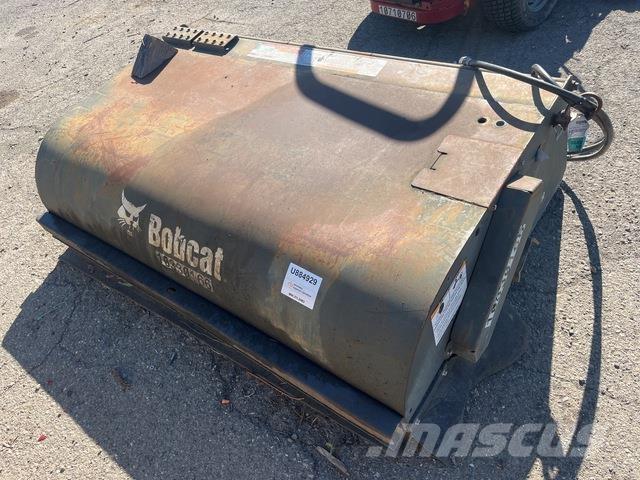 Bobcat 72 Підмітальні машини