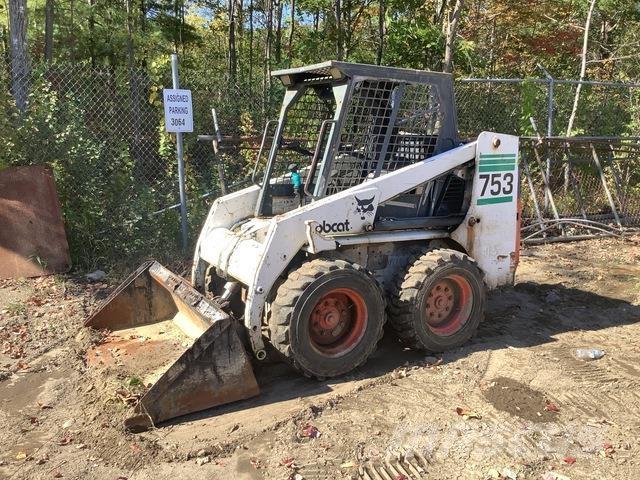 Bobcat 753 Міні-навантажувачі