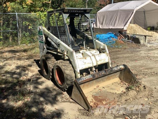 Bobcat 753 Міні-навантажувачі