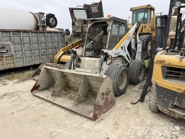 Bobcat 873 Міні-навантажувачі