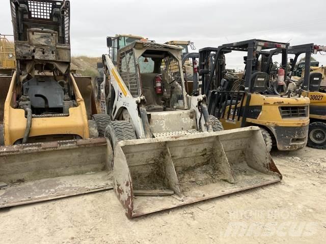 Bobcat 873 Міні-навантажувачі