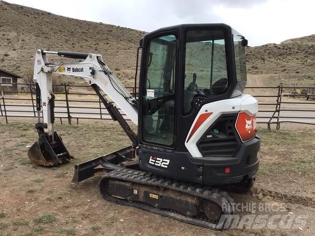 Bobcat E32i Гусеничні екскаватори
