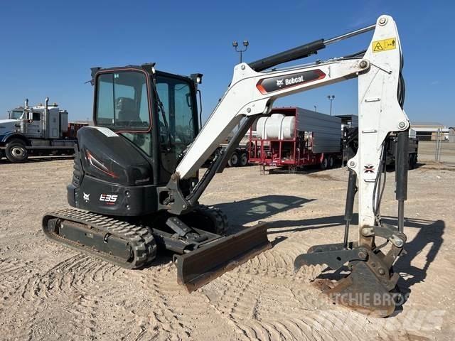 Bobcat E35 Гусеничні екскаватори