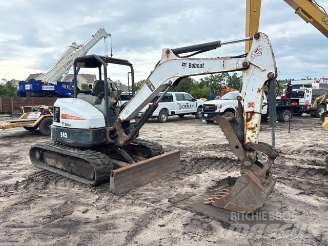 Bobcat E45 Гусеничні екскаватори