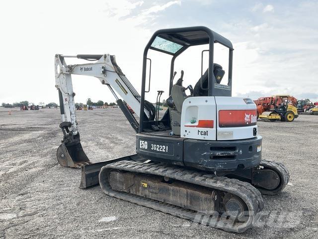 Bobcat E50 Гусеничні екскаватори