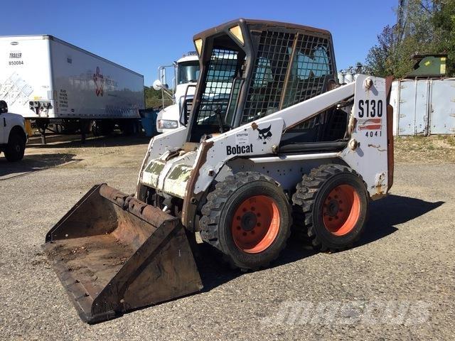 Bobcat S130 Міні-навантажувачі