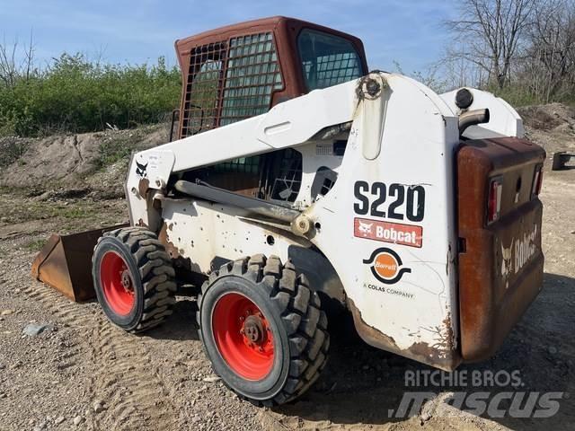 Bobcat S220 Міні-навантажувачі