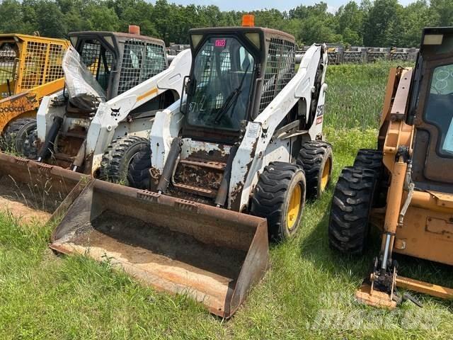 Bobcat S250 Міні-навантажувачі