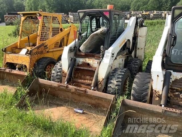 Bobcat S250 Міні-навантажувачі