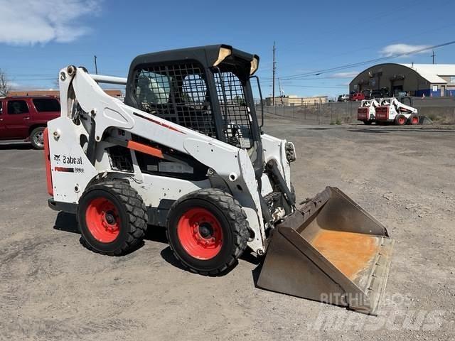 Bobcat S530 Міні-навантажувачі