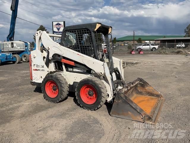 Bobcat S530 Міні-навантажувачі