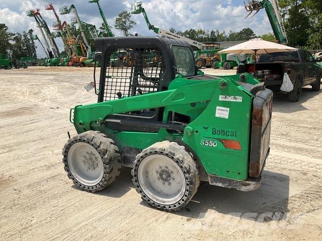 Bobcat S550 Міні-навантажувачі