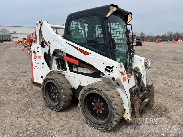 Bobcat S570 Міні-навантажувачі