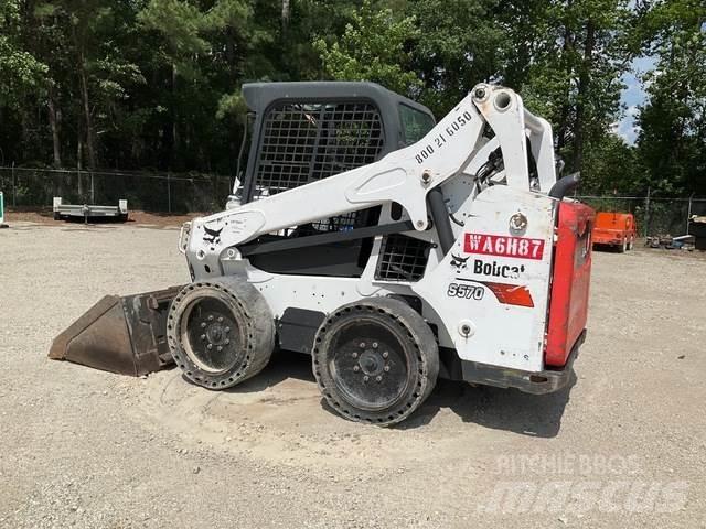 Bobcat S570 Міні-навантажувачі