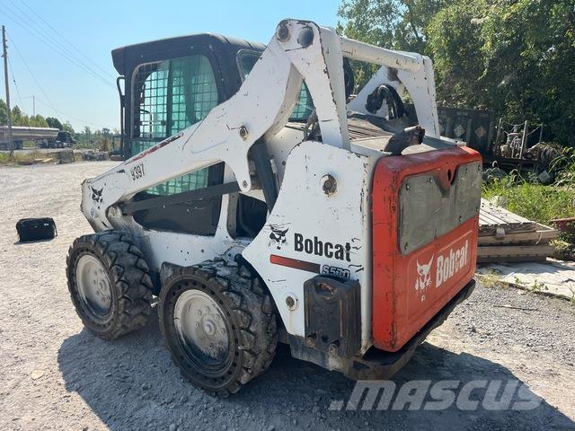 Bobcat S570 Міні-навантажувачі