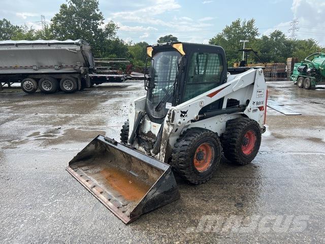Bobcat S630 Міні-навантажувачі