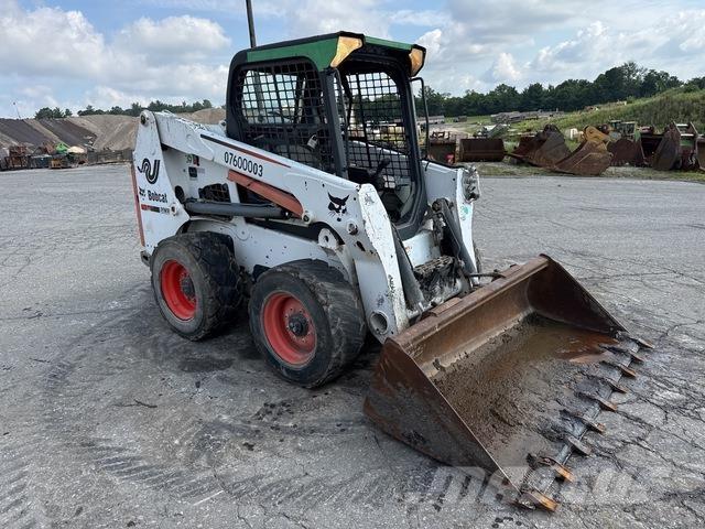 Bobcat S630 Міні-навантажувачі