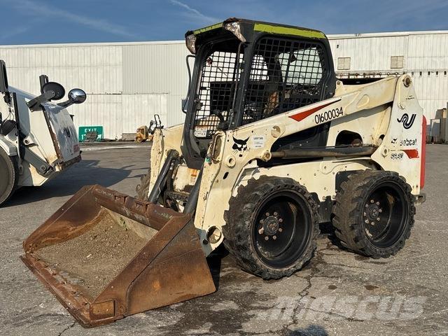 Bobcat S630 Міні-навантажувачі