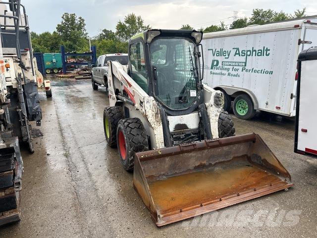 Bobcat S630 Міні-навантажувачі