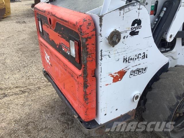 Bobcat S650 Міні-навантажувачі