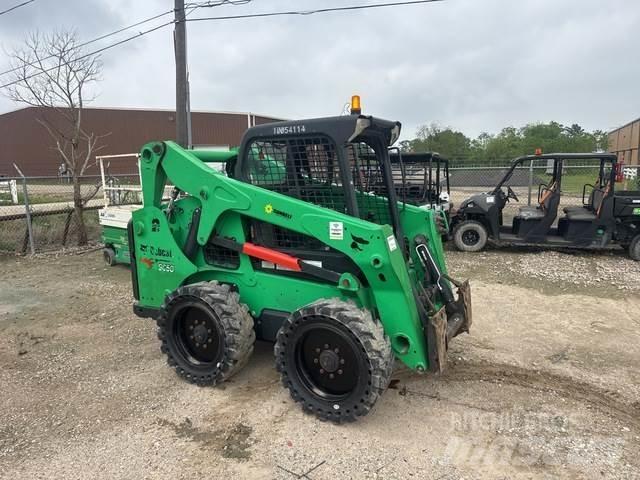 Bobcat S650 Міні-навантажувачі