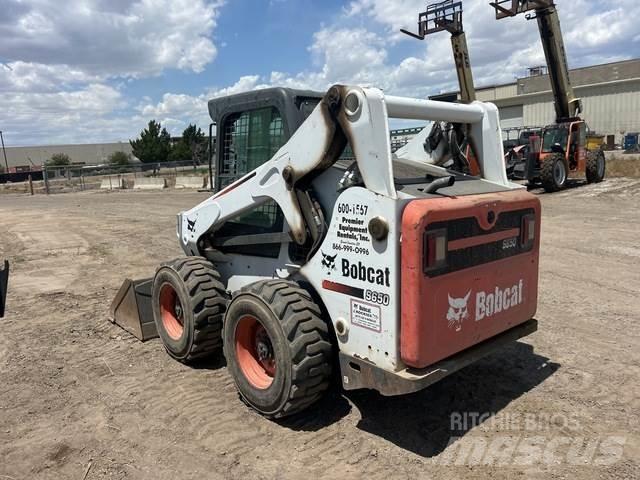Bobcat S650 Міні-навантажувачі