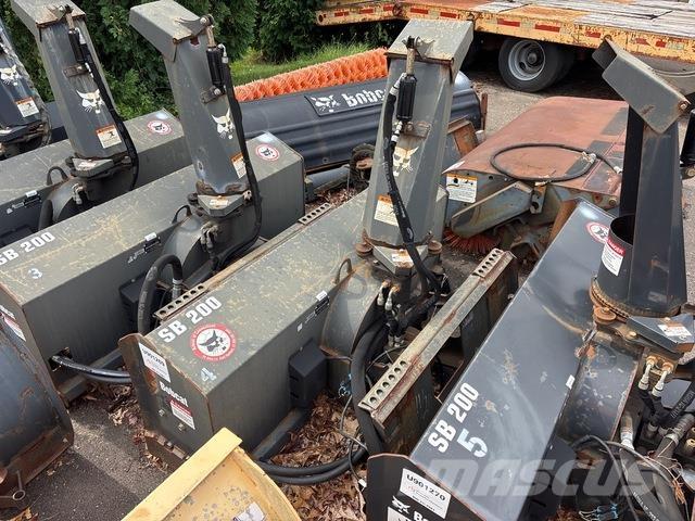 Bobcat SB200 Снігомітли