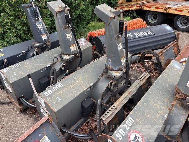 Bobcat SB200 Снігомітли