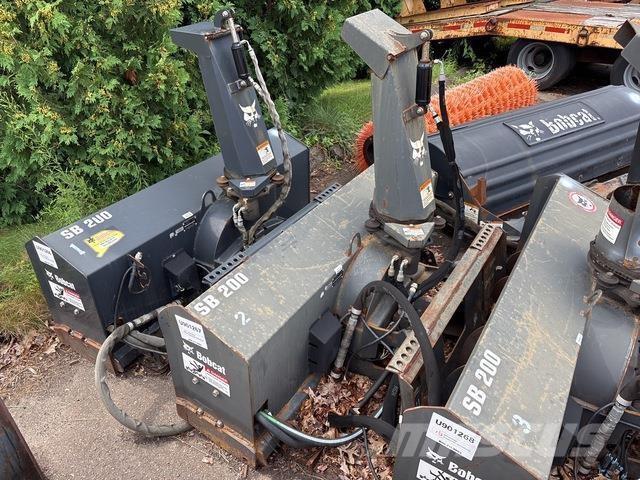 Bobcat SB200 Снігомітли