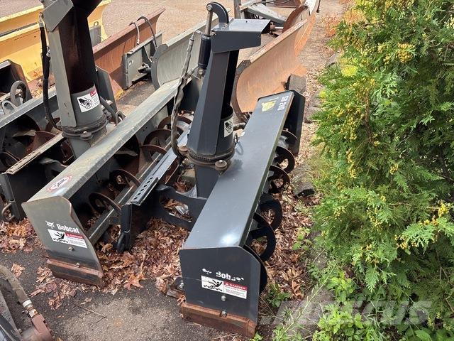 Bobcat SB200 Снігомітли