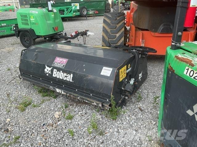 Bobcat SWB72 Підмітальні машини