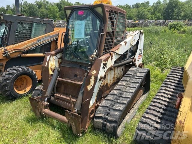Bobcat T250 Міні-навантажувачі