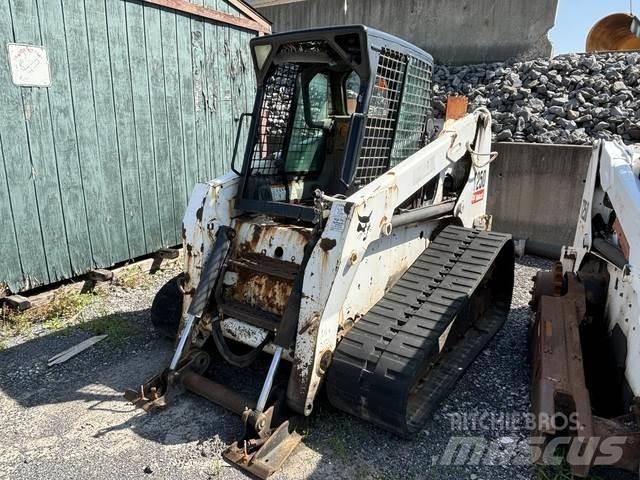 Bobcat T250 Міні-навантажувачі