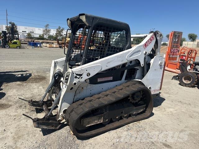 Bobcat T590 Міні-навантажувачі