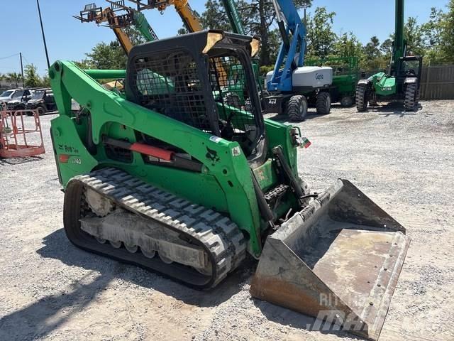 Bobcat T740 Міні-навантажувачі