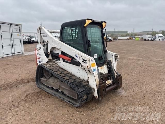 Bobcat T740 Міні-навантажувачі