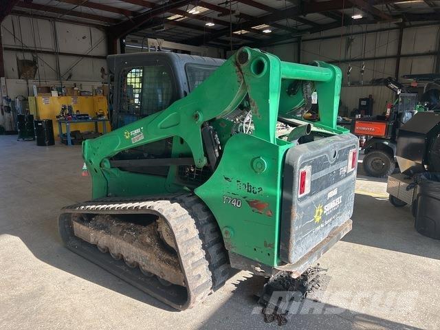 Bobcat T740 Міні-навантажувачі