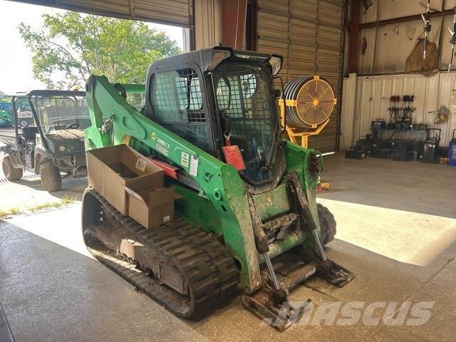 Bobcat T740 Міні-навантажувачі