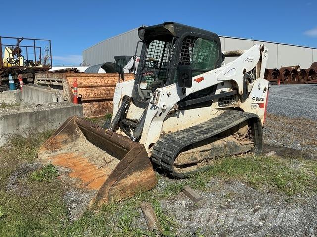 Bobcat T740 Міні-навантажувачі