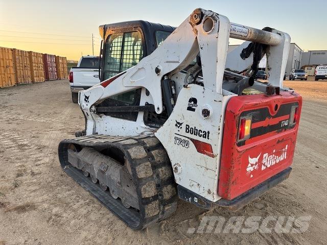 Bobcat T740 Міні-навантажувачі