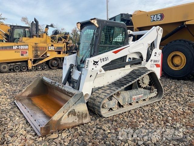 Bobcat T870 Міні-навантажувачі