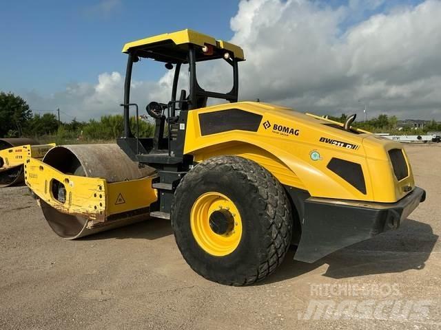 Bomag BW211D-5 Грунтові котки