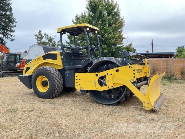 Bomag BW213DH Грунтові котки