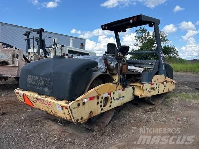 Bomag BW266AD Котки тротуарні