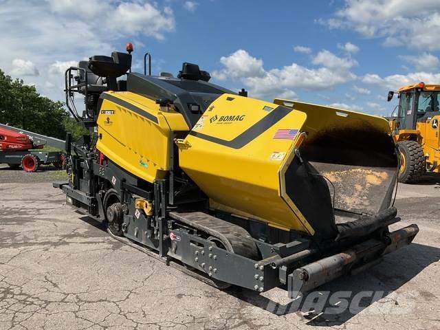 Bomag CR-820T Асфальтовкладачі